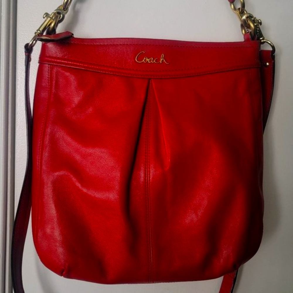 Coach Shoulder/Crossbody Bag (2 Straps) NEW Condition